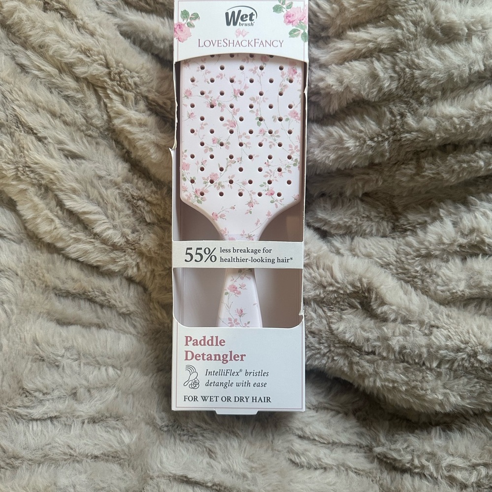 Wet Brush x LoveShackFancy Paddle Detangler